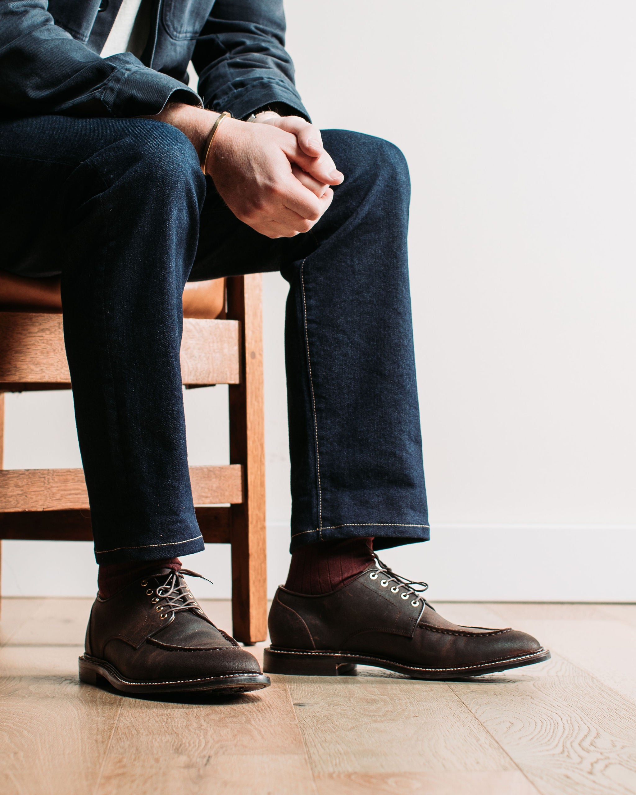 Moc Toe Derby Tobacco Waxed Commander