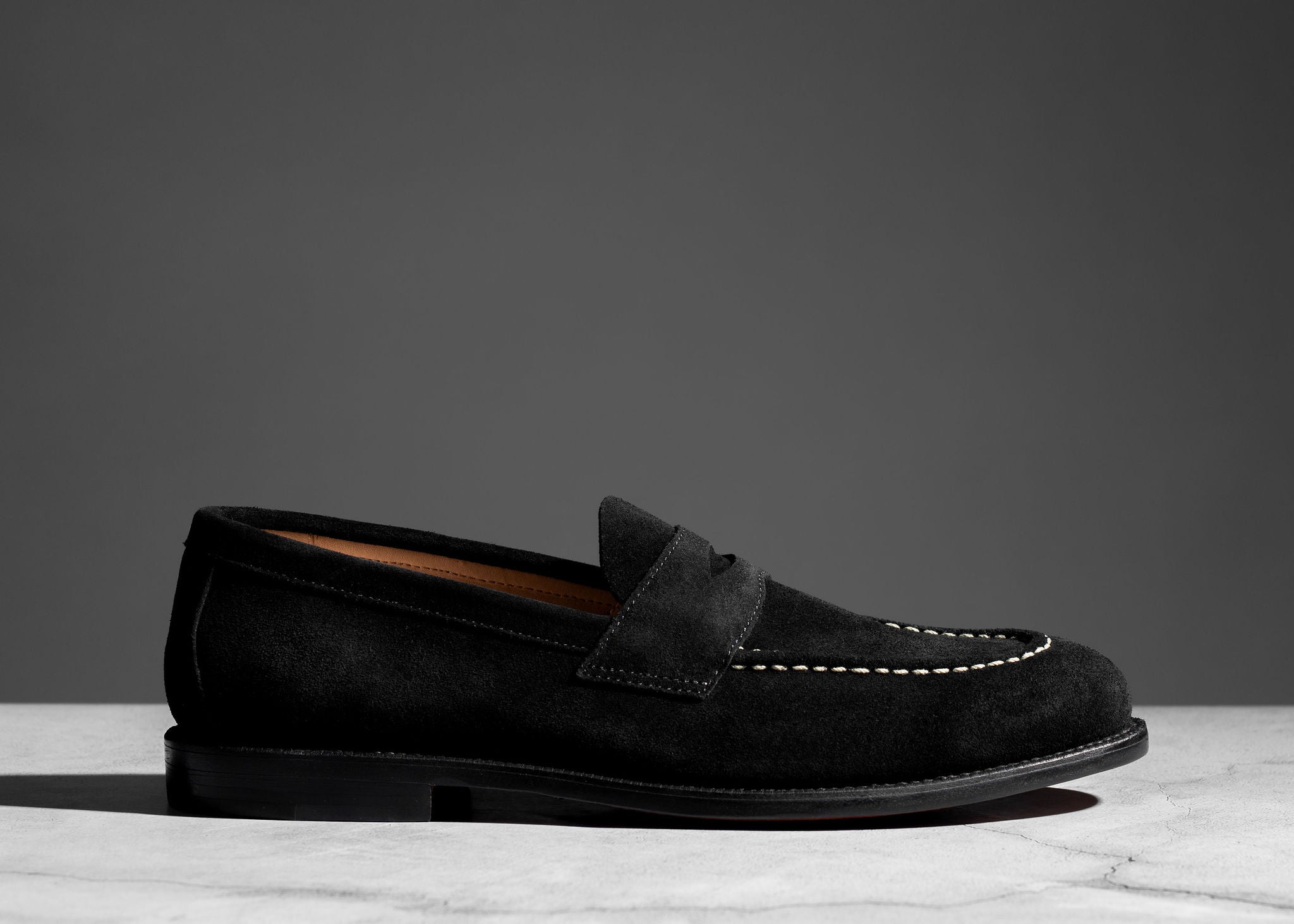 Unlined Traveler Penny Black Suede