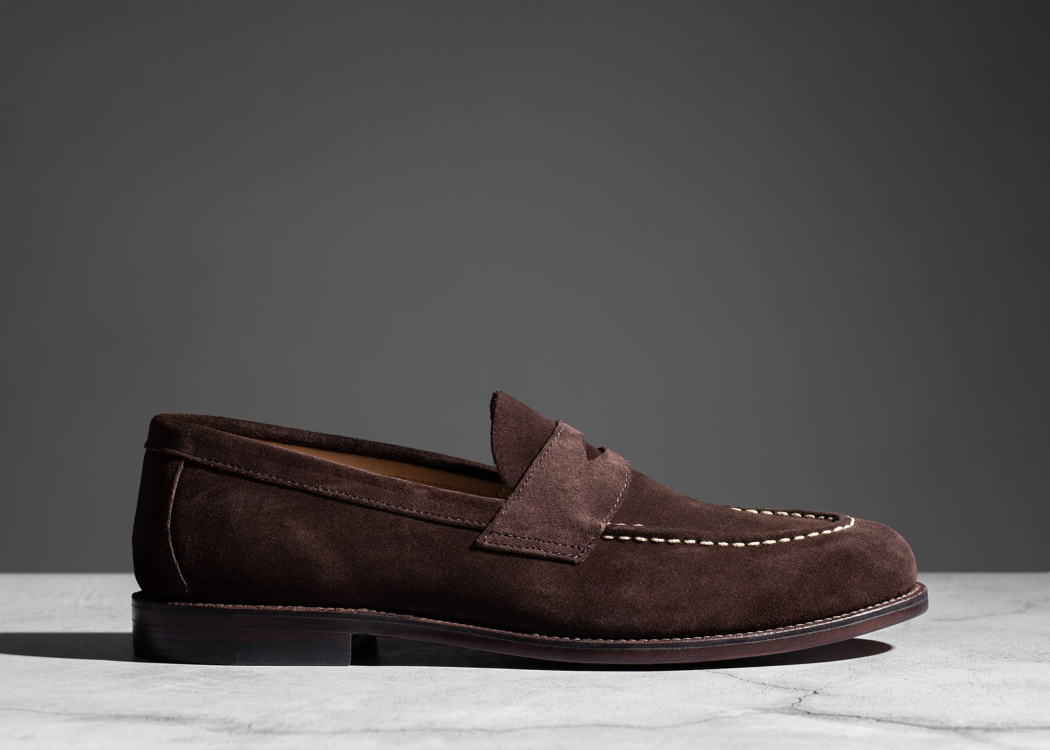 Unlined Traveler Penny Bitter Chocolate Suede
