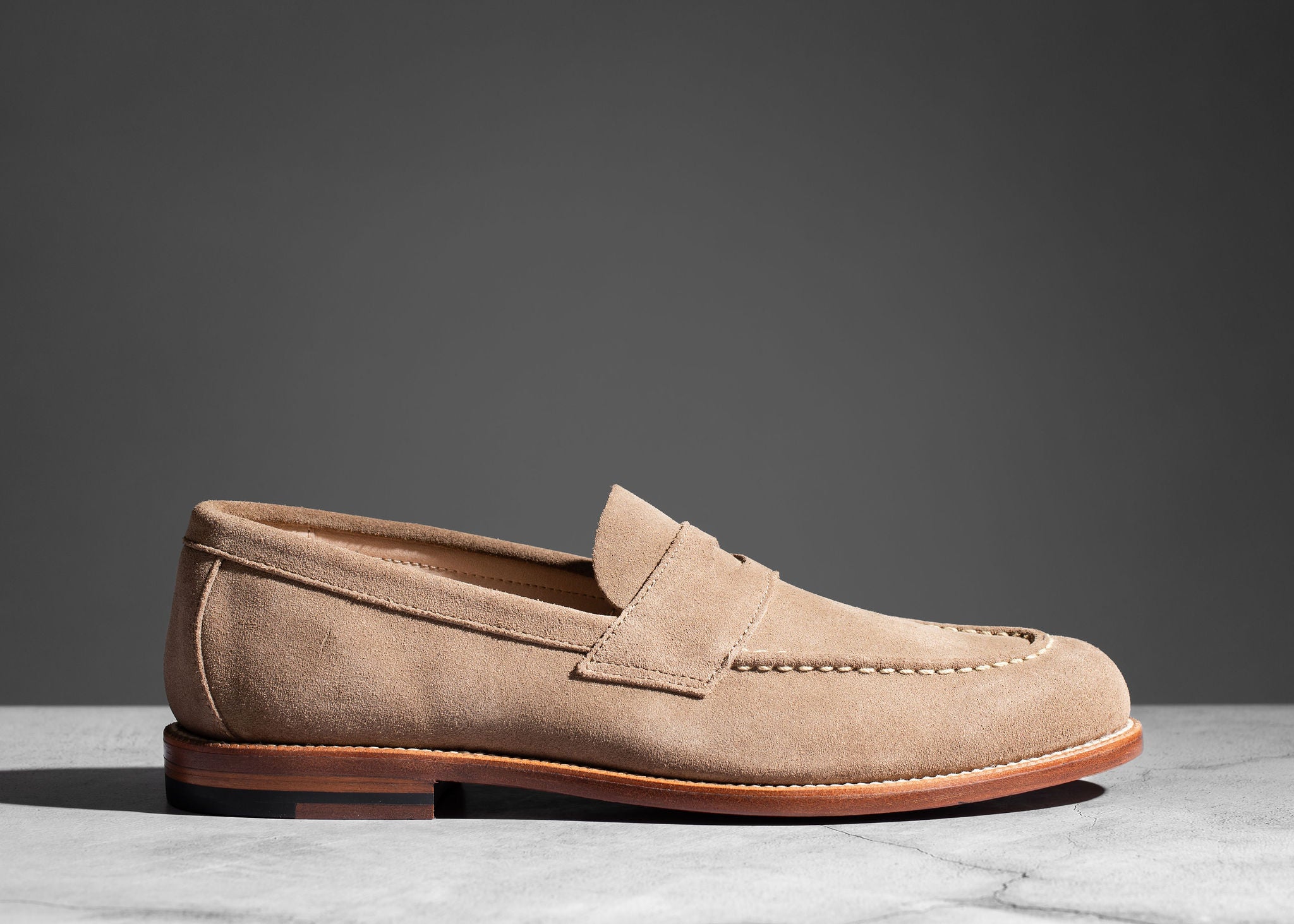 Unlined Traveler Penny Sand Suede