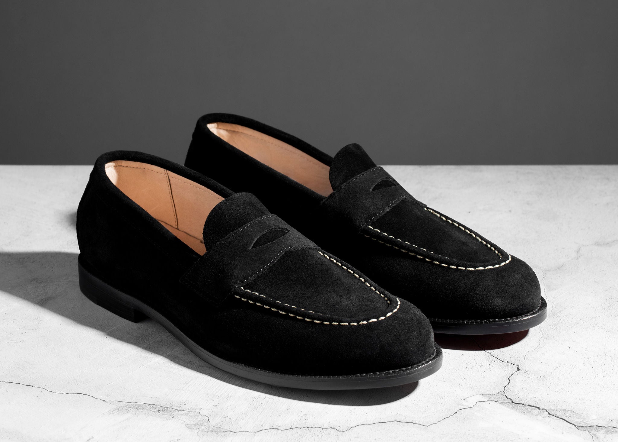 Unlined Traveler Penny Black Suede