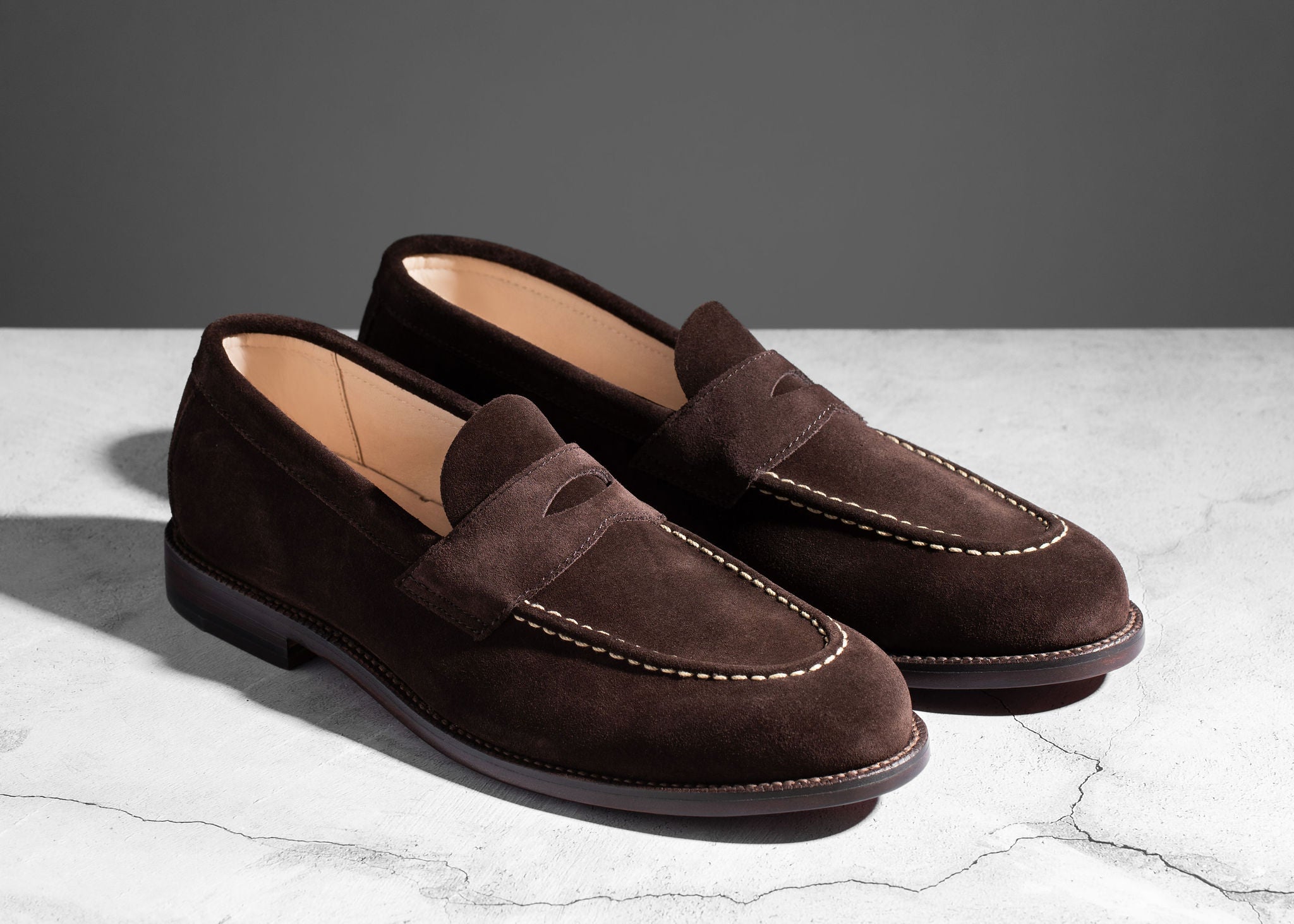 Unlined Traveler Penny Bitter Chocolate Suede
