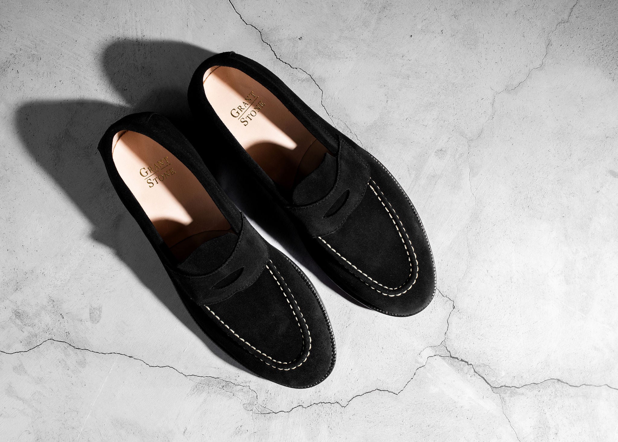Unlined Traveler Penny Black Suede
