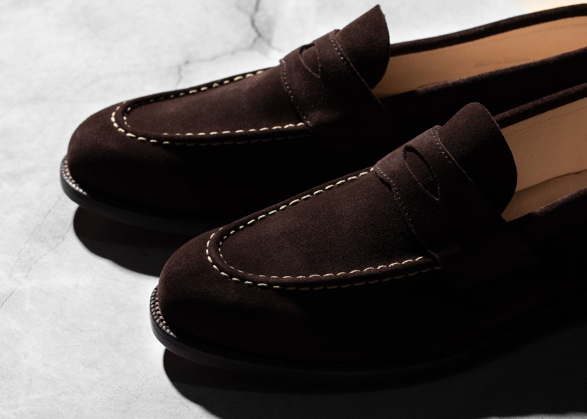 Unlined Traveler Penny Bitter Chocolate Suede
