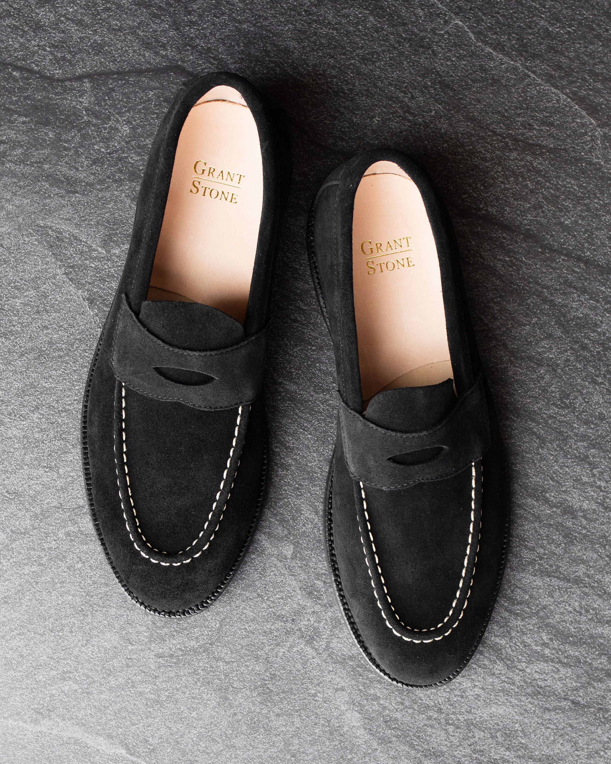 Unlined Traveler Penny Black Suede