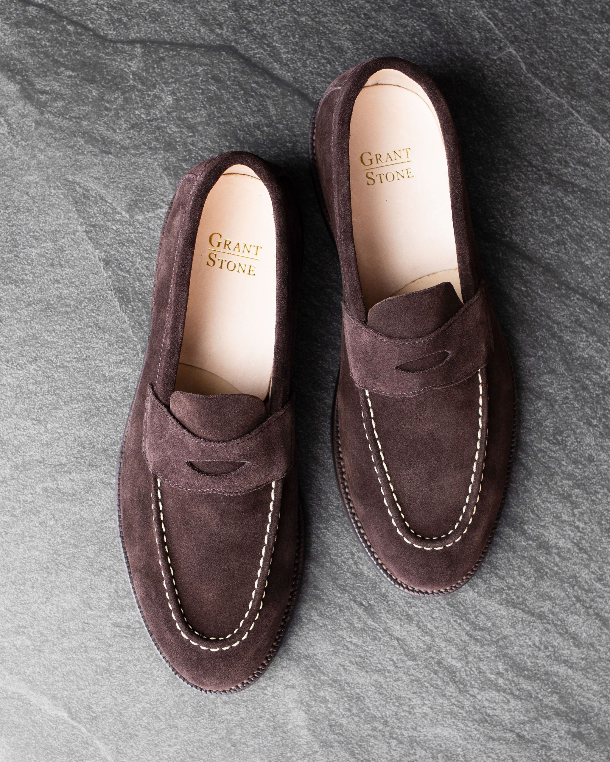 Unlined Traveler Penny Bitter Chocolate Suede
