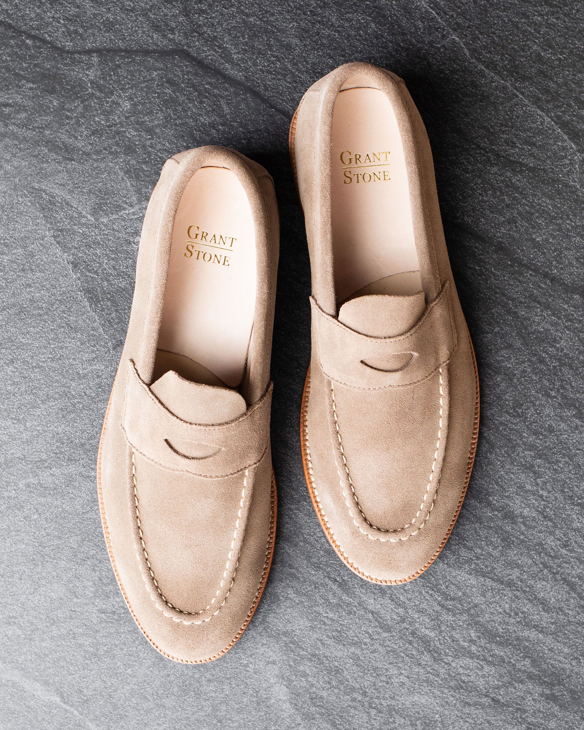 Unlined Traveler Penny Sand Suede