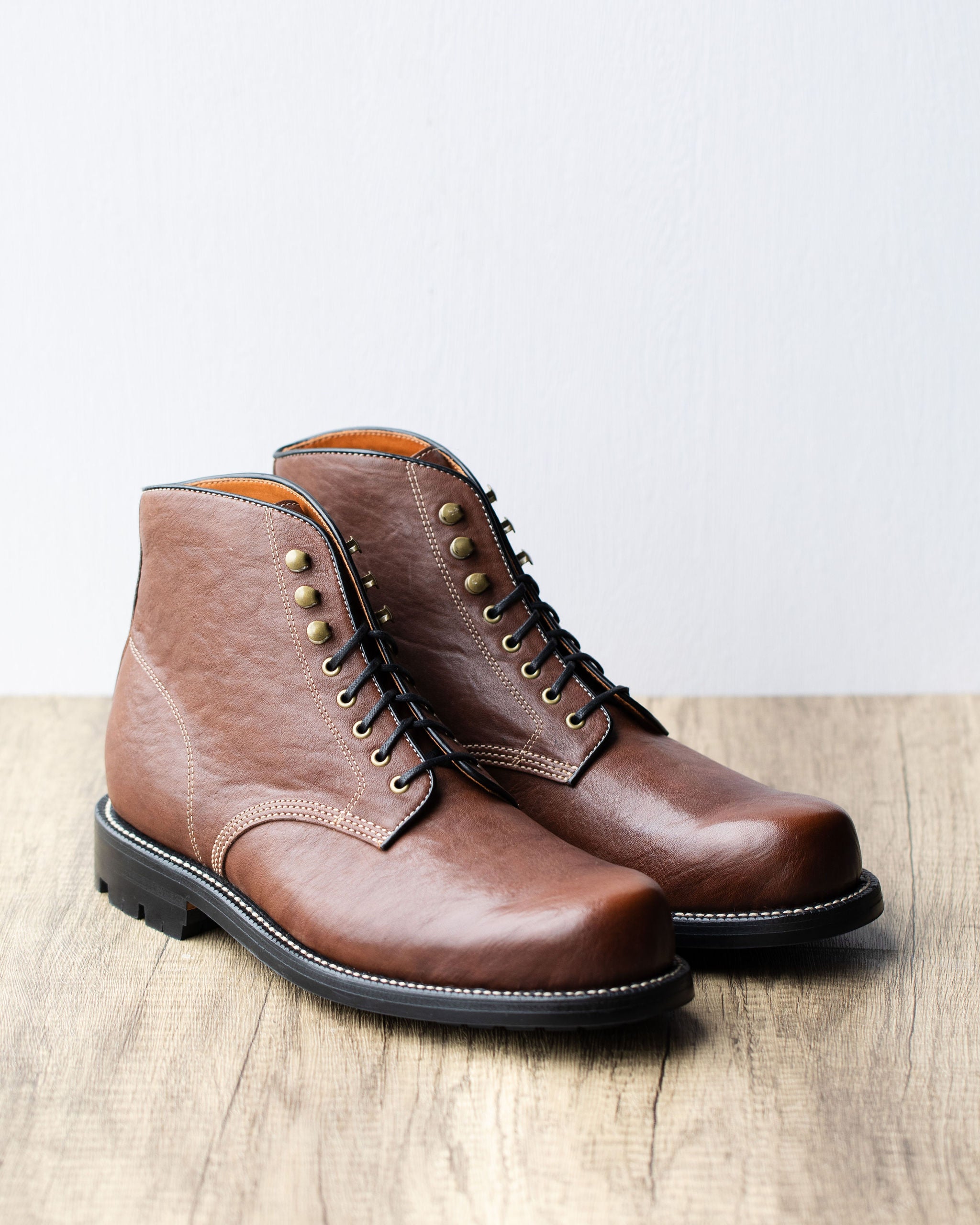 Baroda Boot Chocolate Washed Horsehide