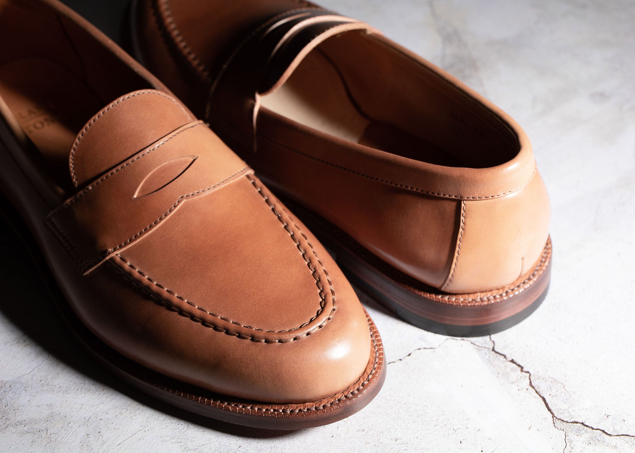 Pre-Order | Traveler Penny Honey Glazed Shell Cordovan