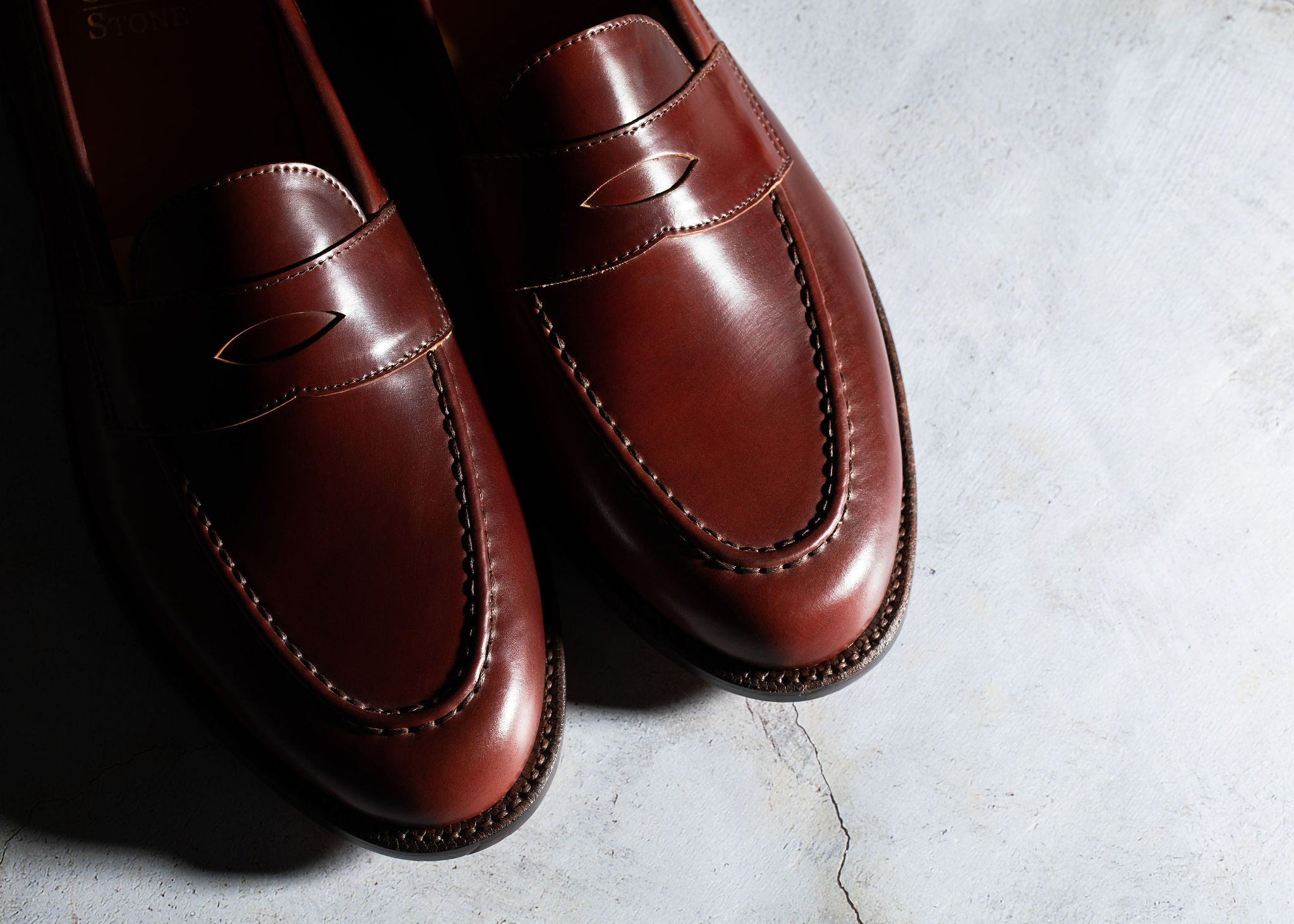Pre-Order | Traveler Penny Garnet Shell Cordovan